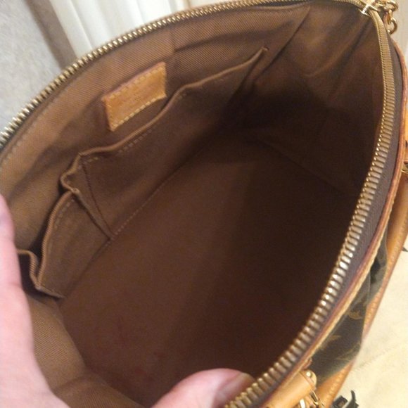 Louis Vuitton Monogram Tivoli PM - Picture 11 of 14